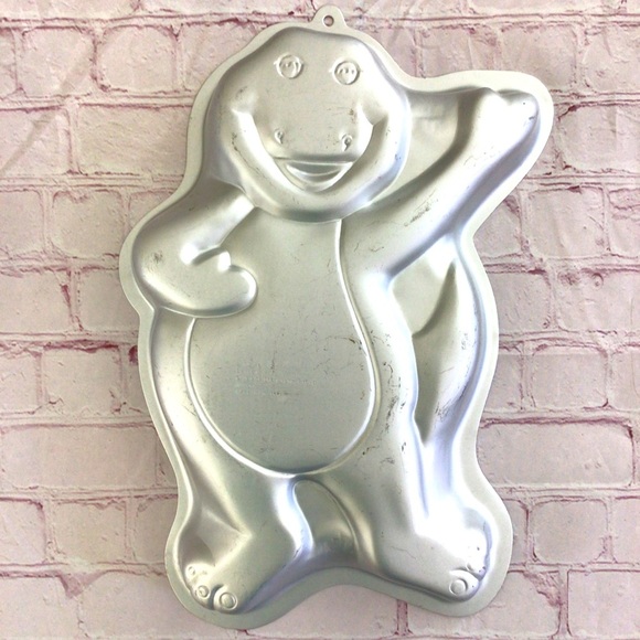 Wilton Other - Vintage 1993 Wilton Barney Aluminum Cake Pan 2105-6713